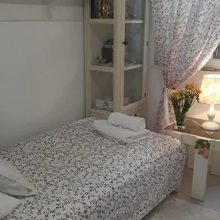 Angie Apartment